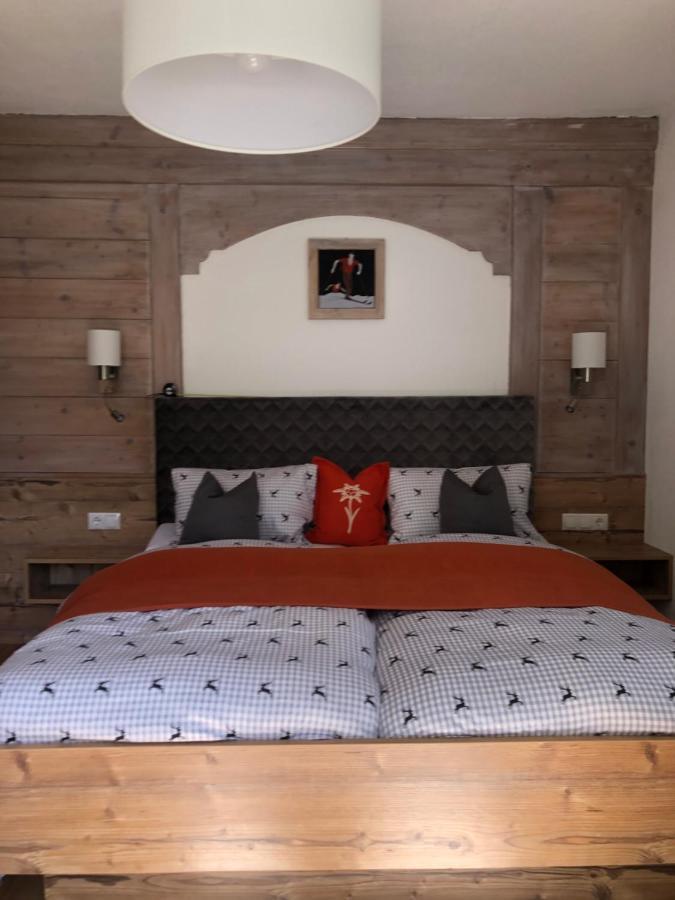 Ferienwohnung Haus am Wald Neustift im Stubaital Exterior foto