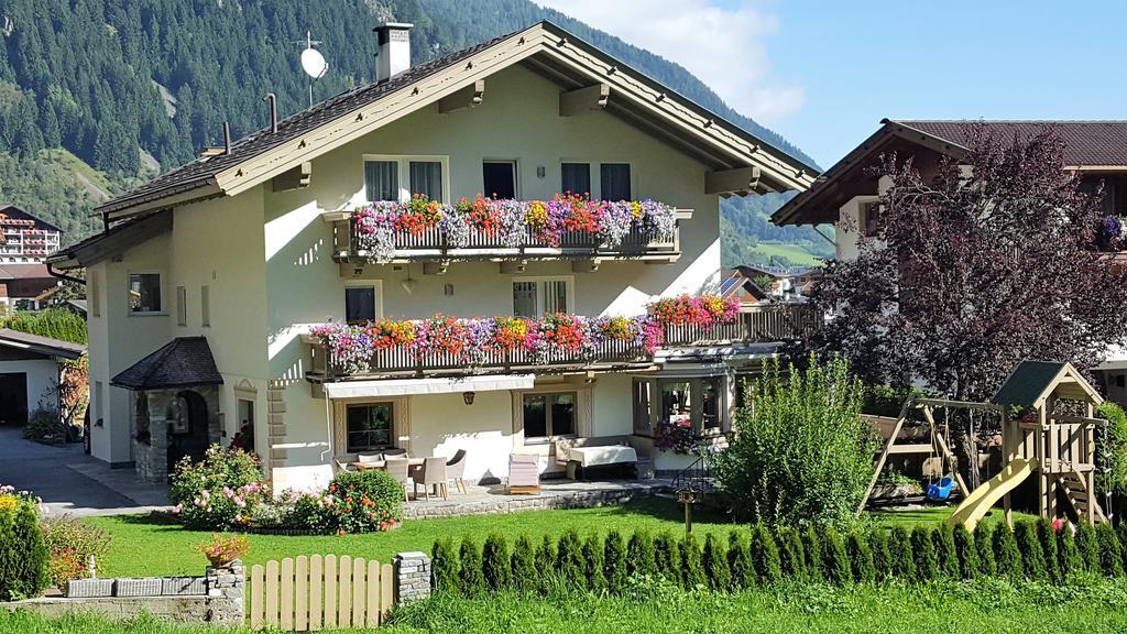 Ferienwohnung Haus am Wald Neustift im Stubaital Exterior foto