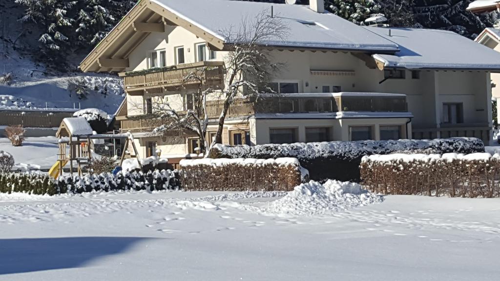 Ferienwohnung Haus am Wald Neustift im Stubaital Exterior foto