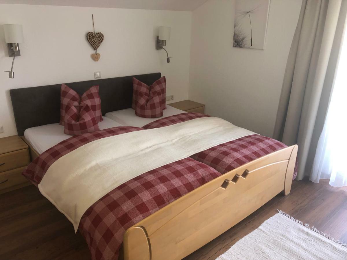 Ferienwohnung Haus am Wald Neustift im Stubaital Exterior foto