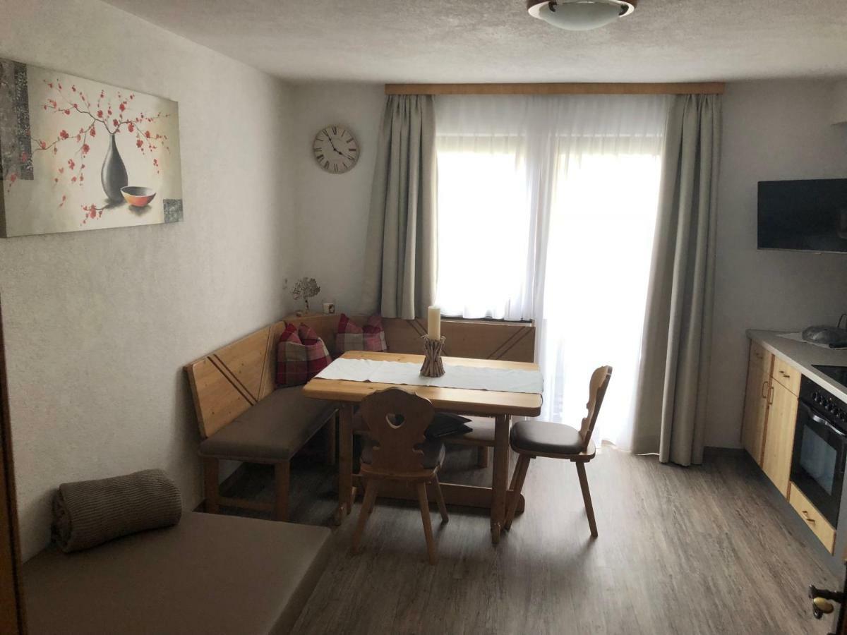 Ferienwohnung Haus am Wald Neustift im Stubaital Exterior foto